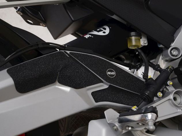 KIT 3PZS R&G PROTECTOR TALON DERECHO ADHESIVOS ANTIDESLIZANTES APRILIA RS 660 2021