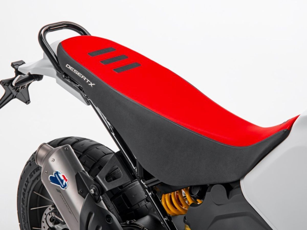 ASIENTO DUCATI PERFORMANCE RALLY DUCATI DESERT X 2023-2024 96881131BA