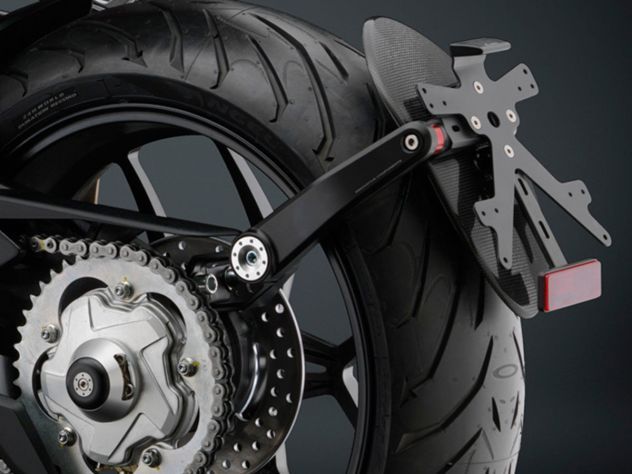 KIT PORTA MATRÍCULA NONOBRACCIO RIZOMA MV AGUSTA BRUTALE 675 / 800