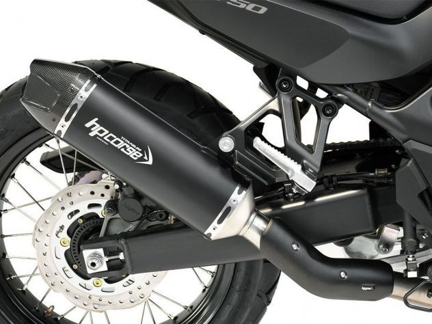 SILENCIADOR DE ESCAPE SP-1 CARBONO CORTO NEGRO HP CORSE HONDA TRANSALP XL 750 2023-2024