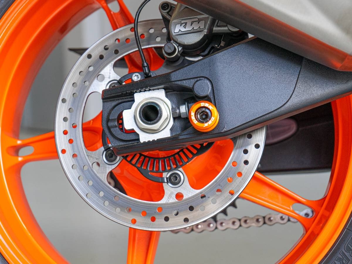 SCP05 - KIT SOPORTE CABALLETE TRASERO KTM 990