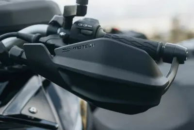 Kit de paramanos Adventure Sw-Motech para Ducati DESERT X 950 ABS