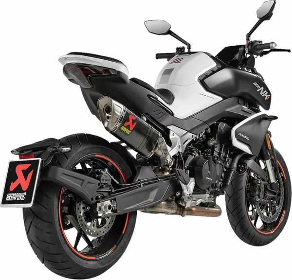Silenciador AKRAPOVIC EXHAUST SLIP-ON CF/TI CFMOTO 800NK Homologado