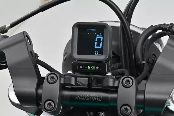 Velocímetro y tacómetro digital LCD - Cube DAYTONA DIGITAL SPEED & RPM METER CUBE