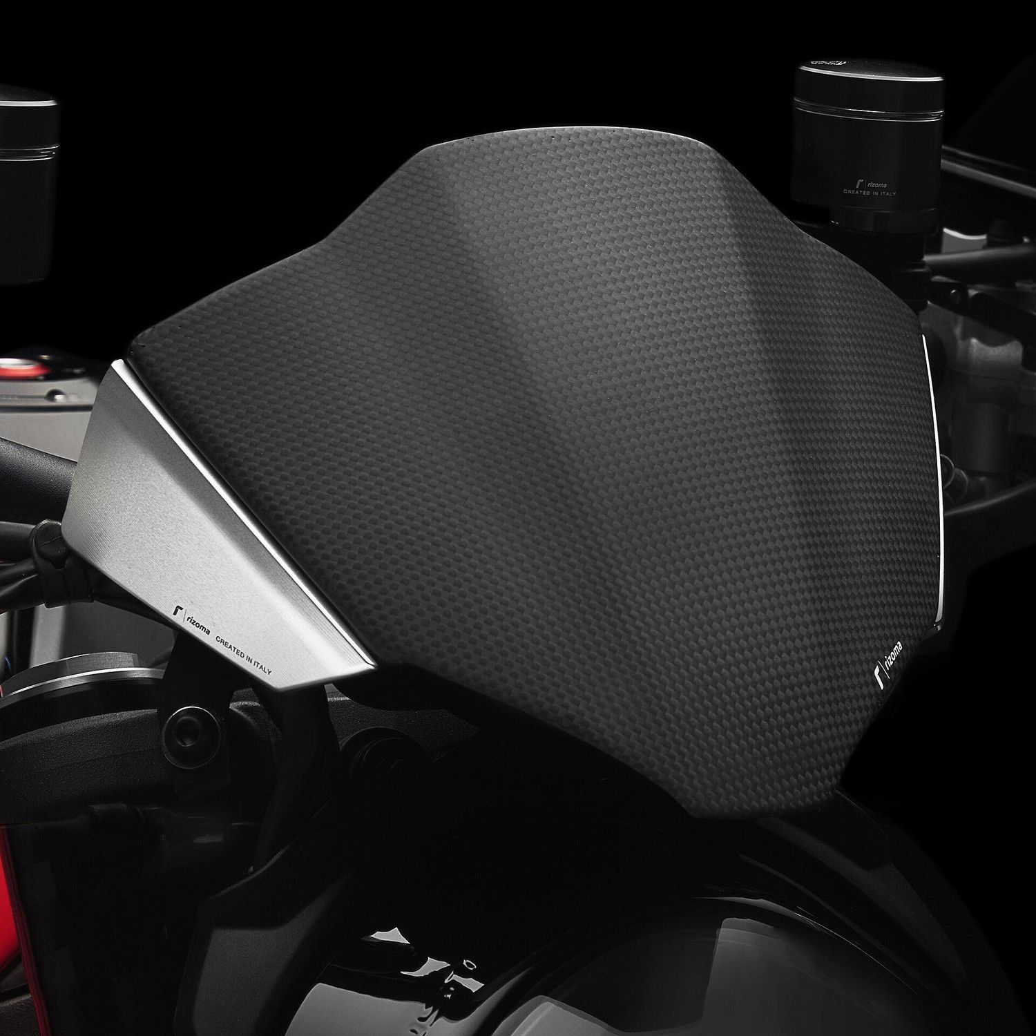 Cúpula de carbono Rizoma para Ducati Monster 937