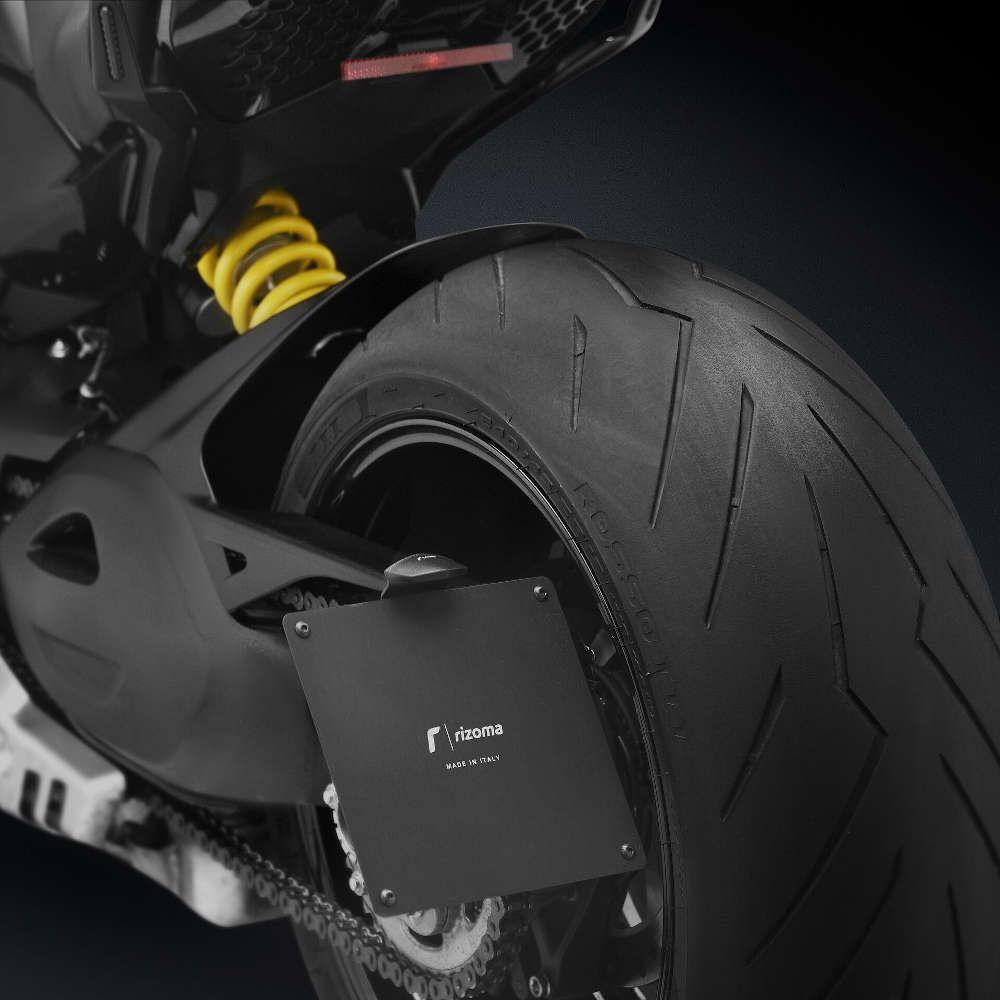 KIT PORTA MATRÍCULA CALLE EXTERIOR RIZOMA DUCATI DIAVEL V4 2023