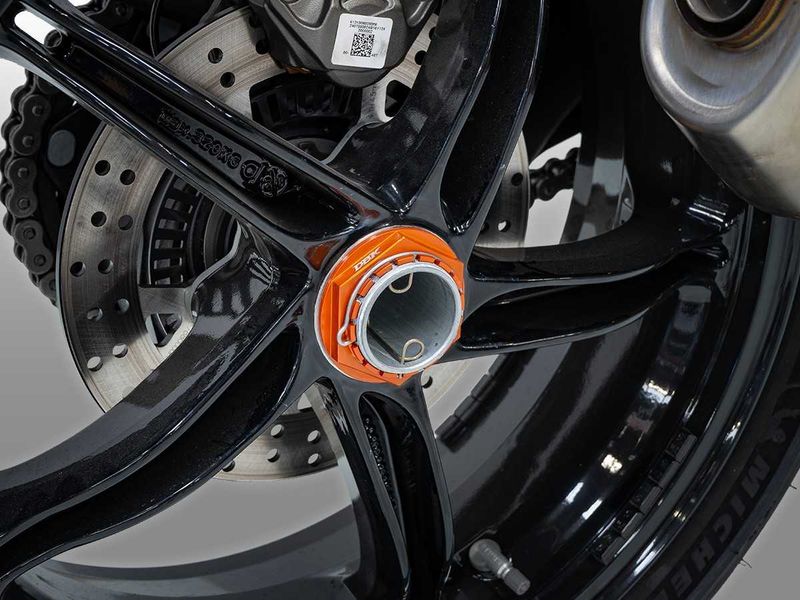 DPR06 - TUERCA DE RUEDA TRASERA KTM 1390