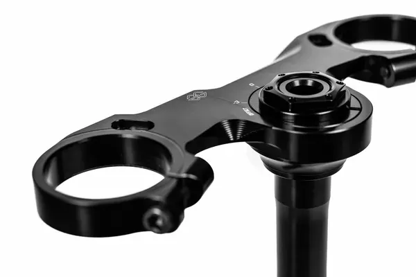 Tija completa de dirección Gilles Tooling TRIPLE TREE SET YAMAHA YZF-R1/M BLACK
