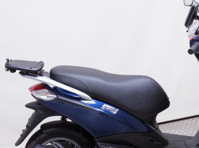 Kit de montaje SHAD Top Master - Piaggio FLY 125i '13