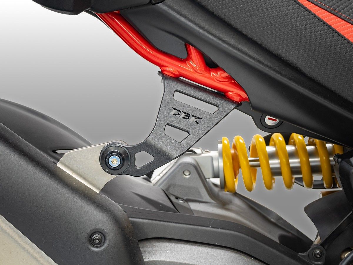 SS06 - SOPORTE DE ESCAPE DUCATI MTS V2 MY2025