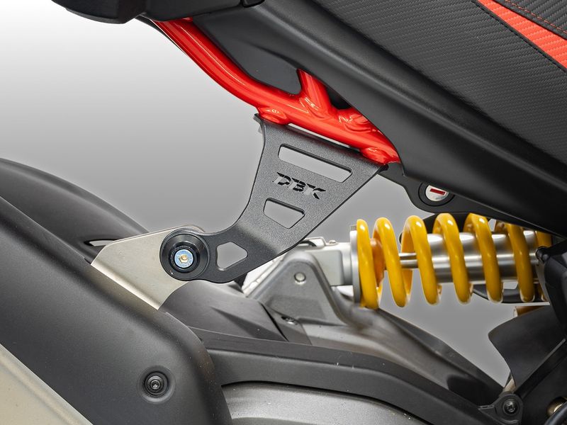 SS06 - SOPORTE DE ESCAPE DUCATI MTS V2 MY2025