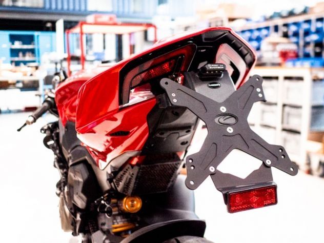 PORTAMATRÍCULA AJUSTABLE EVOTECH DUCATI PANIGALE V4/S 2025