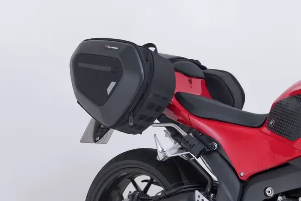 Set de alforjas PRO BLAZE. Negro. CB500F/CB650F/CBR500R/CBR600RR/CBR650F.