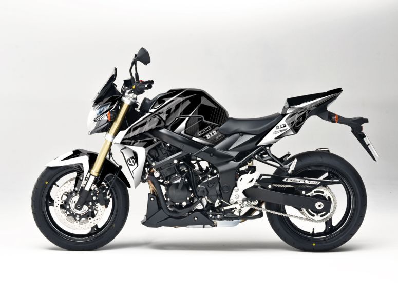 Vinilos KIT DECO UP MAXIMIZE NEGRO-BLANCO SUZUKI GSR750 2011-2016