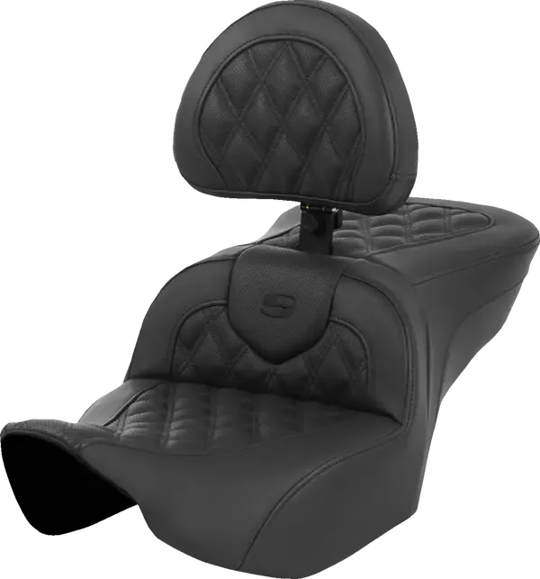 Asiento calefactable Roadsofa™ Lattice Stitch SADDLEMEN ROADSOFA - FLHX/FLTR 23-24 CVO - LS -HEATED - W/BR Asiento calefactable Roadsofa™ Lattice Stitch SADDLEMEN ROADSOFA - FLHX/FLTR 23-24 CVO - LS -HEATED - W/BR
