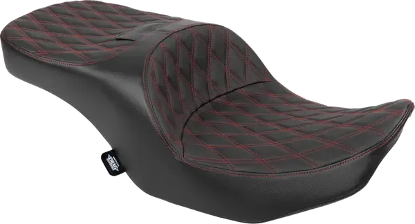 Asiento Freedom Touring DRAG SPECIALTIES SEAT FREEDOM TOUR 2-UP BLACK VINYL DD RED STITCH TOURING Road/ Street Glide 2023 en adelante Asiento Freedom Touring DRAG SPECIALTIES SEAT FREEDOM TOUR 2-UP BLACK VINYL DD RED STITCH TOURING Road/ Street Glide 2023 en adelante