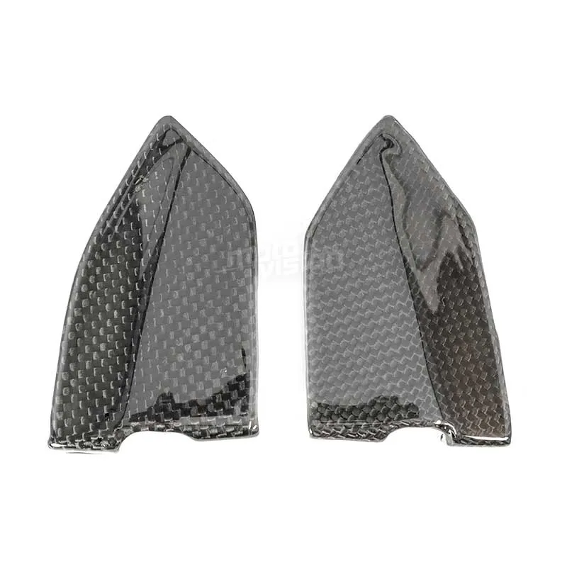 Reposapiés en carbono Ducati 749 999