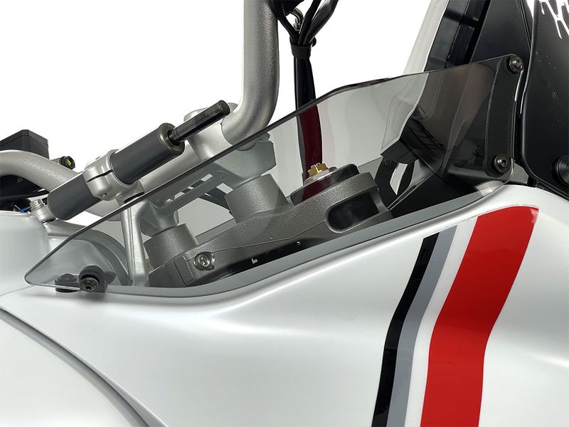 Deflector de viento WRS
SIDE DEFLECTORS DUCATI DESERTX SMOKE Deflector de viento WRS
SIDE DEFLECTORS DUCATI DESERTX SMOKE