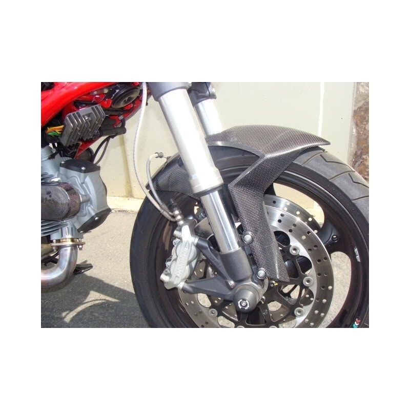 GUARDABARROS DELANTERO EN CARBONO C4US PARA DUCATI MONSTER