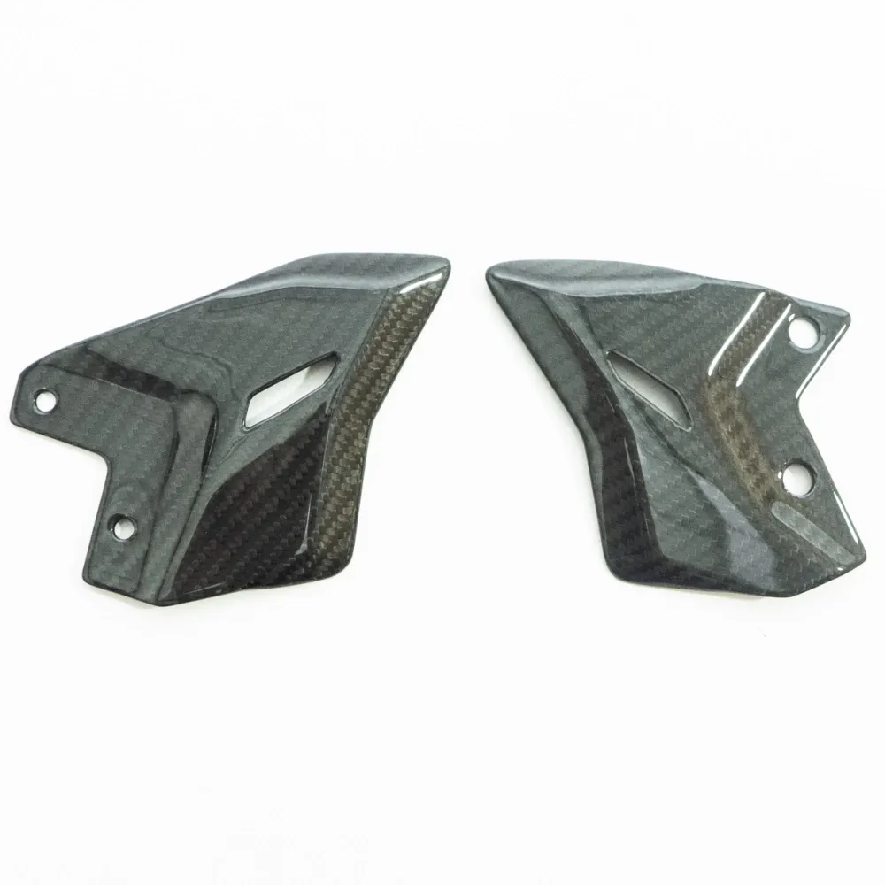 Reposapiés en carbono Kawasaki NINJA / Z650 2017-