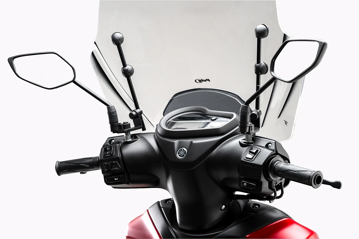 CUPULA / PARABRISAS T.X. YAMAHA RAYZR 2025 (Typ:RAYZR)