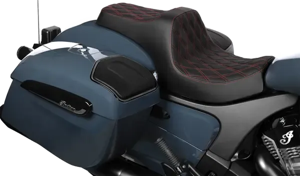 Asiento Predator III DRAG SPECIALTIES SEAT PREDATOR III FORWARD 2-UP DOUBLE DIAMOND RED para Indian Challenger