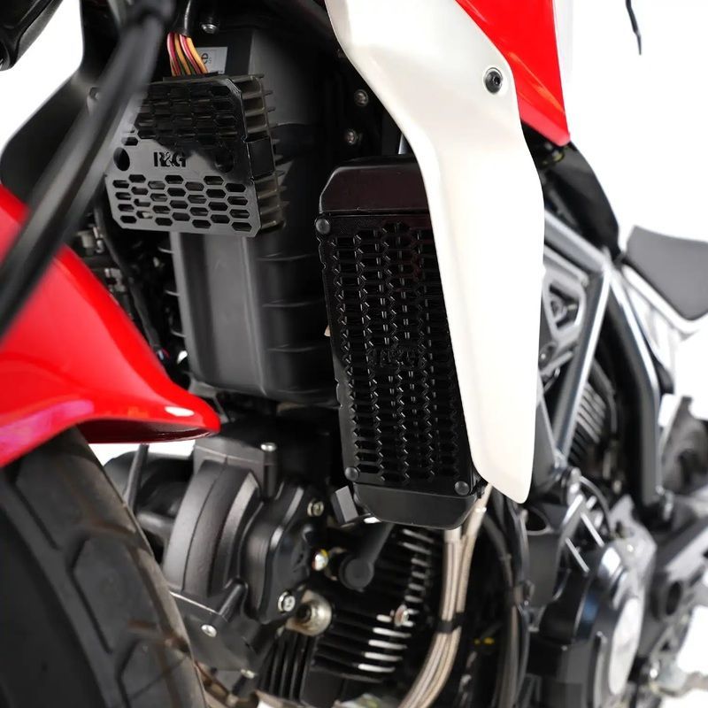 Protector de radiador R&G RACING Pro - negro DUCATI SCRAMBLER 800 en todas sus versiones Protector de radiador R&G RACING Pro - negro DUCATI SCRAMBLER 800 en todas sus versiones