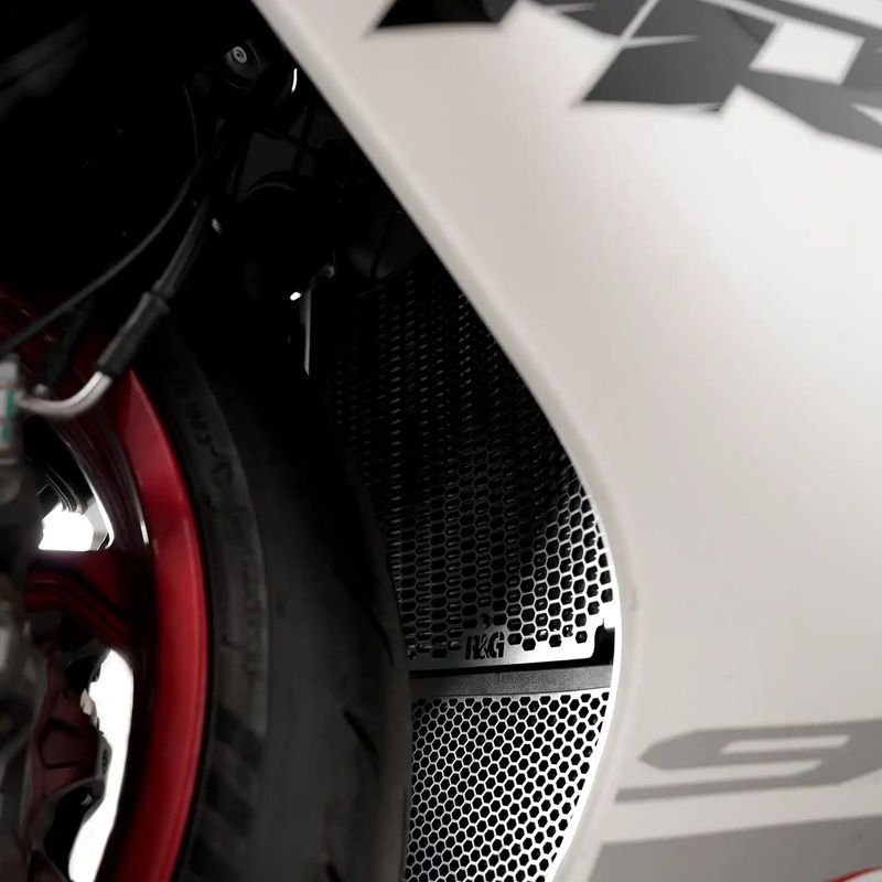 Protector de radiador R&G RACING Pro - negro para QJMOTOR SRK 921 RR ‘25- & SRK 921 '25-
