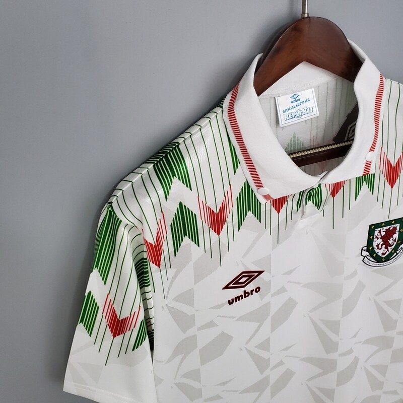 Wales Away 90/92