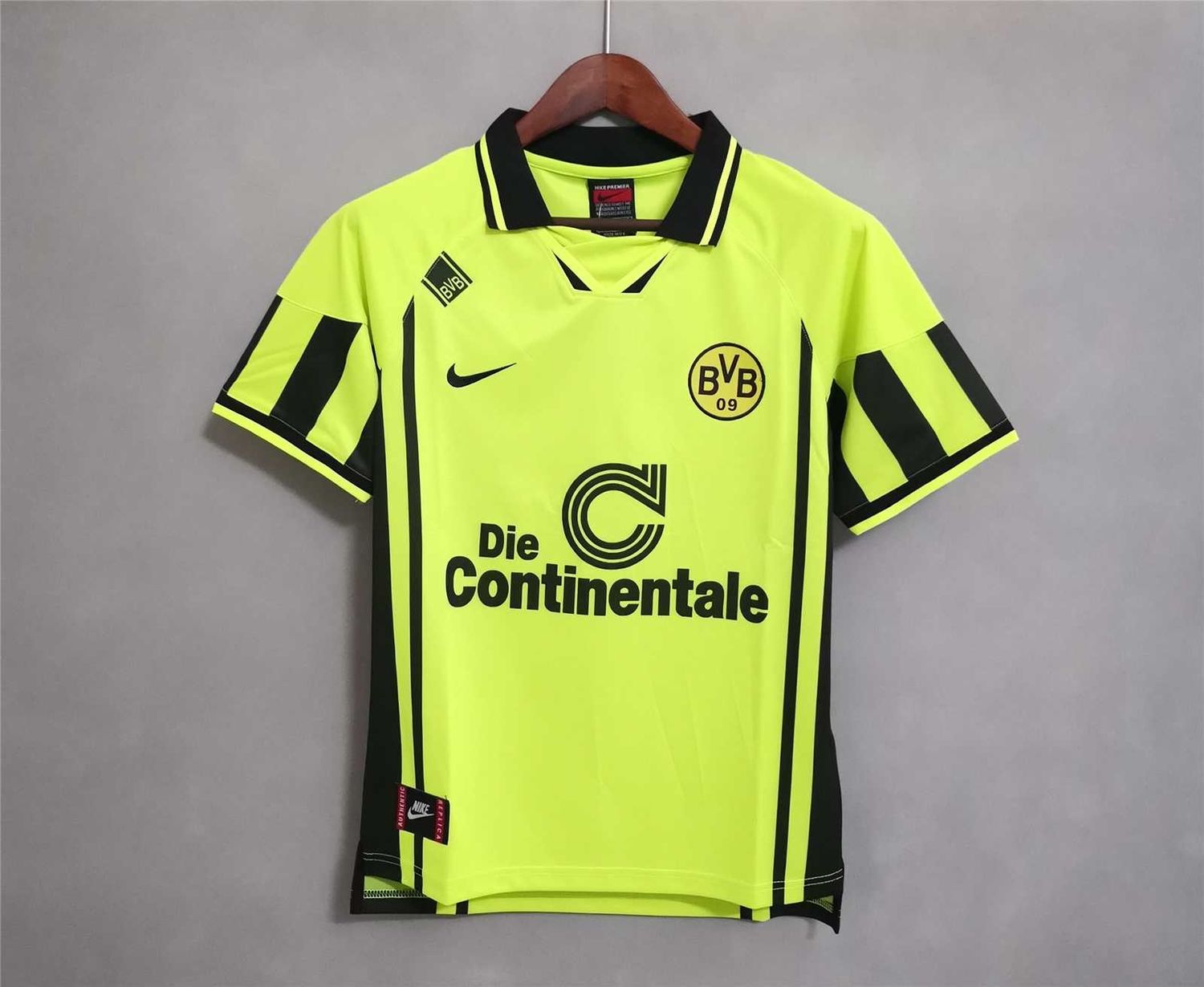 Dortmund Home 95/96 Retro Jersey Dortmund Home 95/96 Retro Jersey