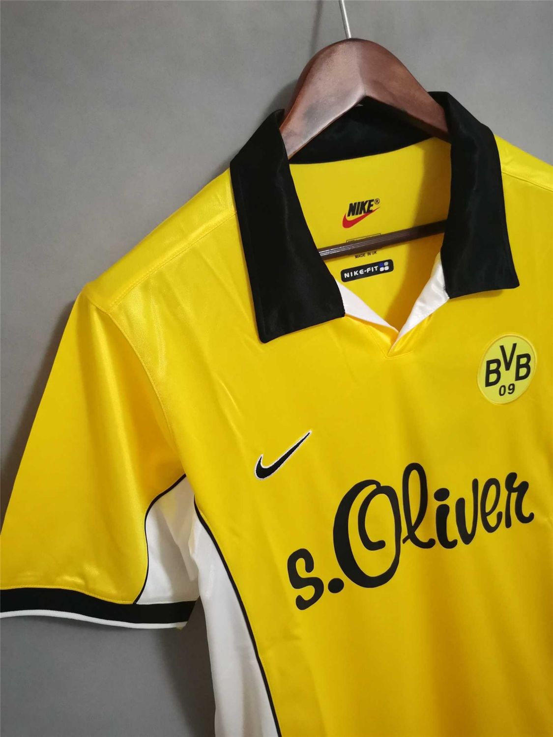 Dortmund Home 98 Retro Jersey Dortmund Home 98 Retro Jersey
