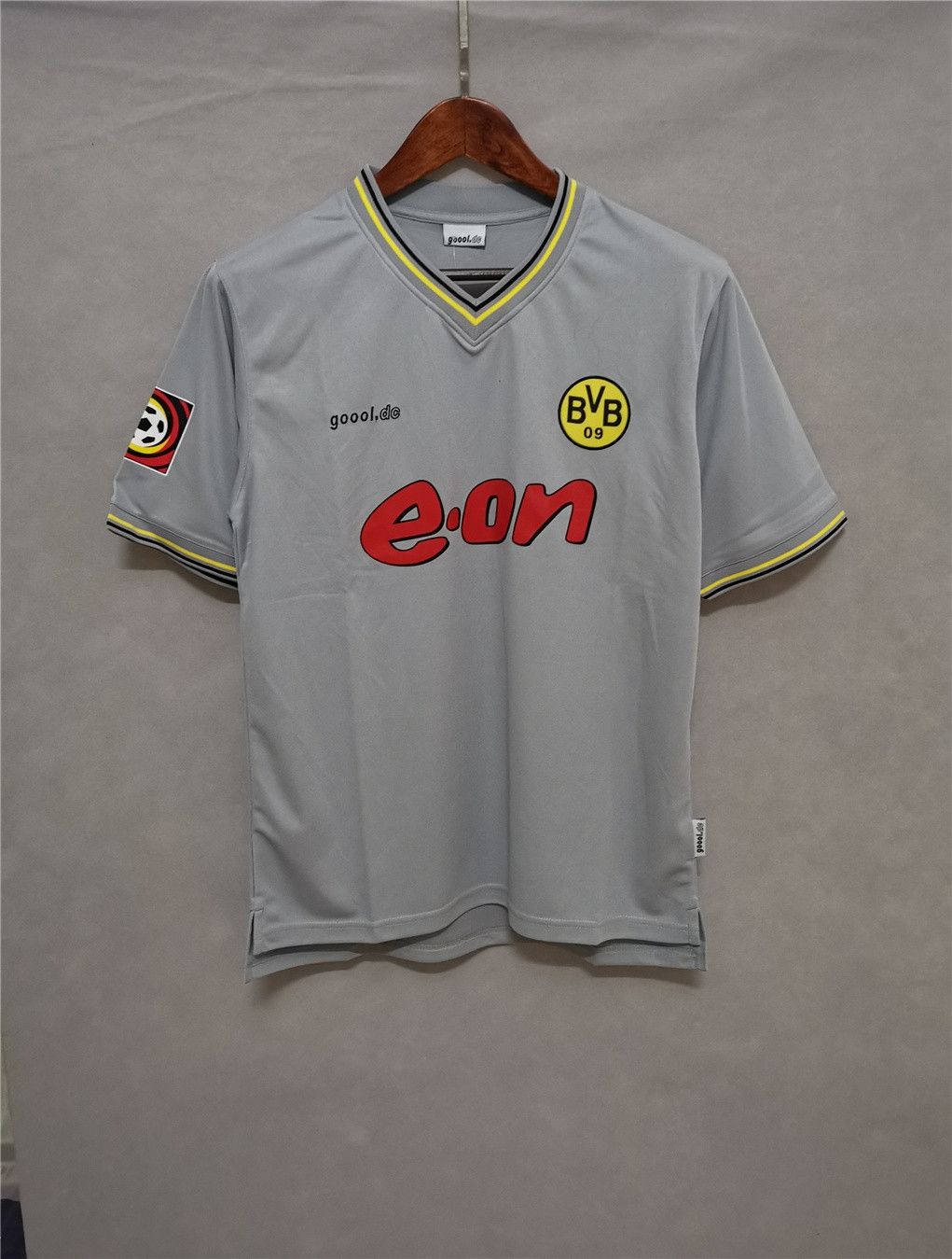 Dortmund Away 2000 Retro Jersey Dortmund Away 2000 Retro Jersey