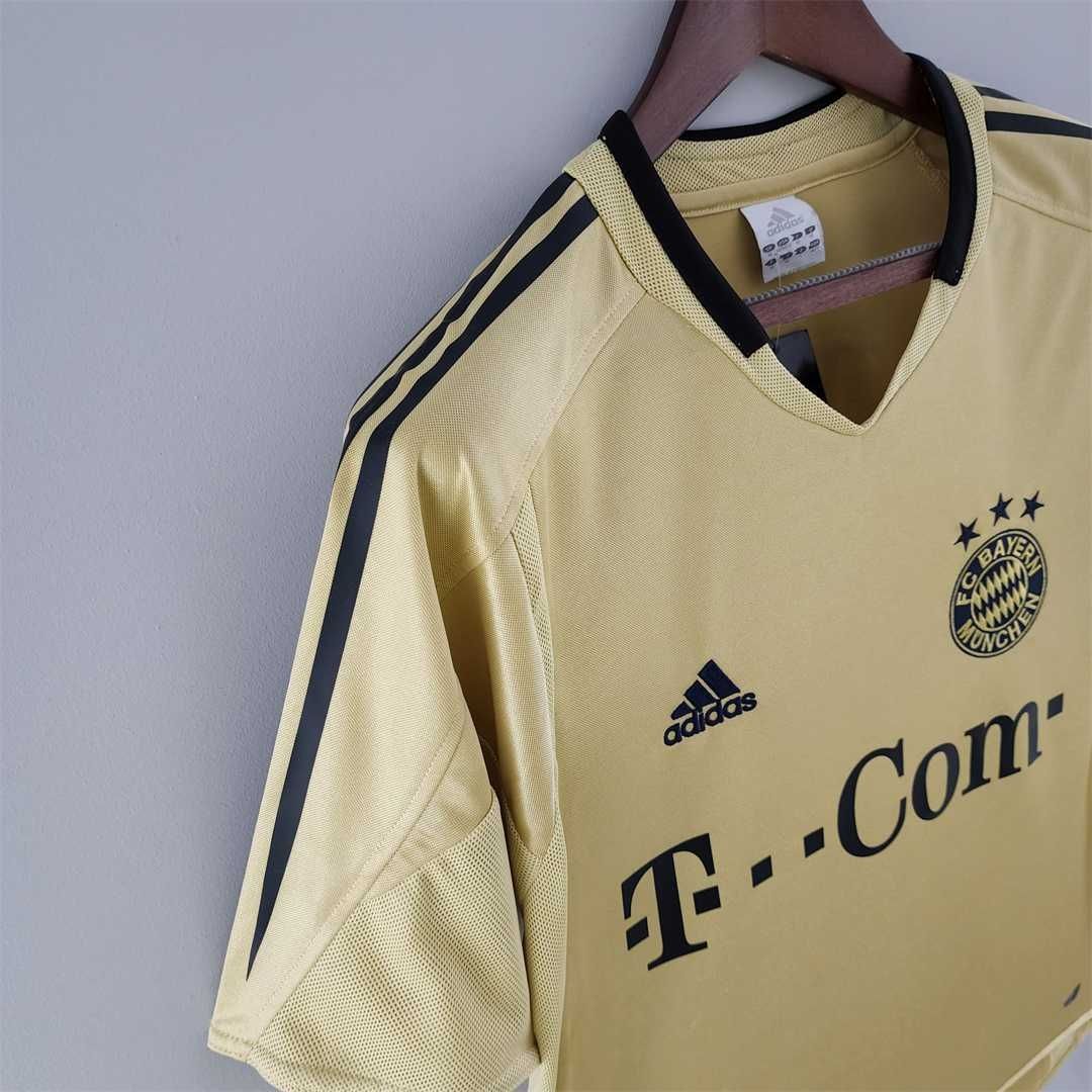 Bayern Munich Away 04/05 Retro Jersey Bayern Munich Away 04/05 Retro Jersey
