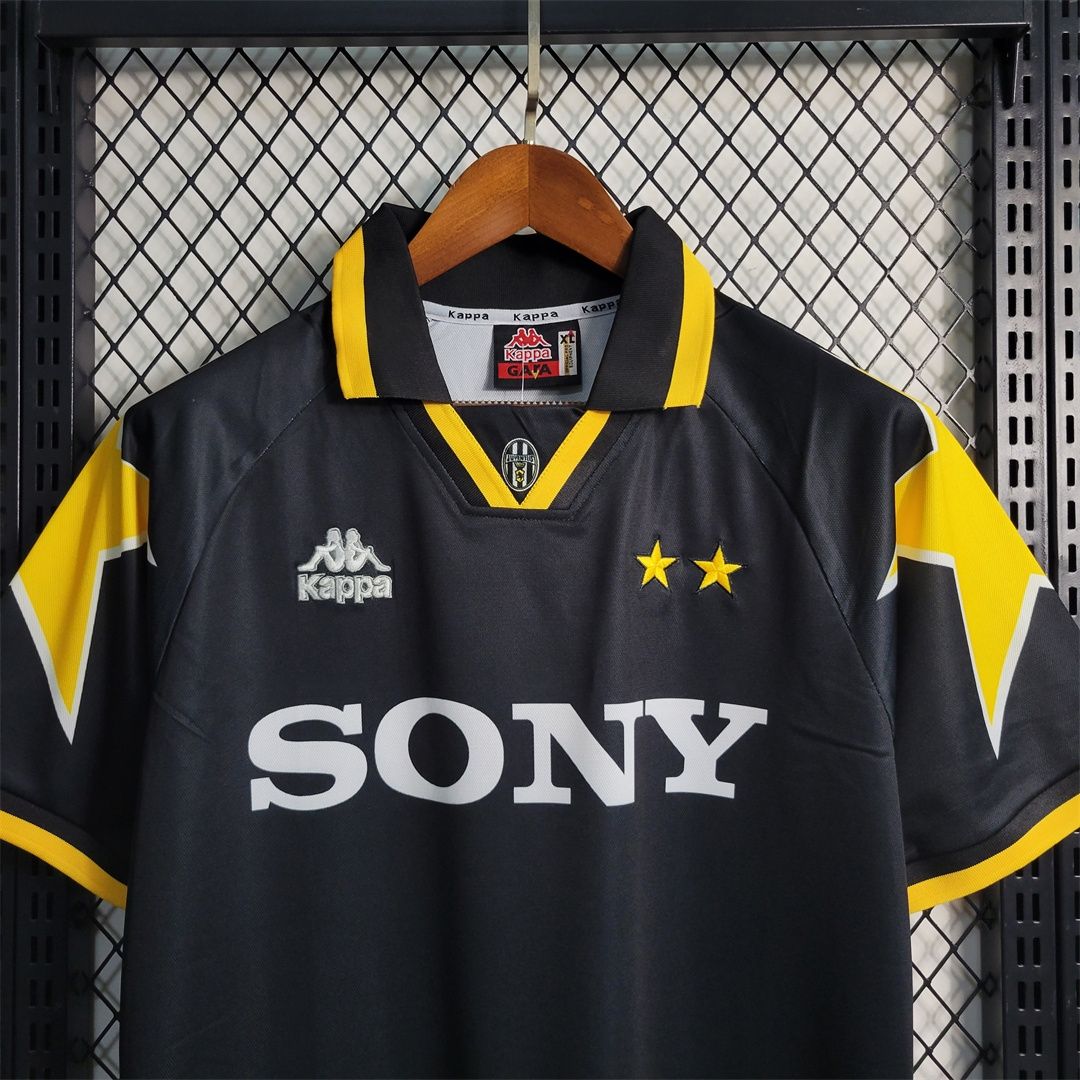 Juventus Away 95/97 Retro Jersey  Juventus Away 95/97 Retro Jersey