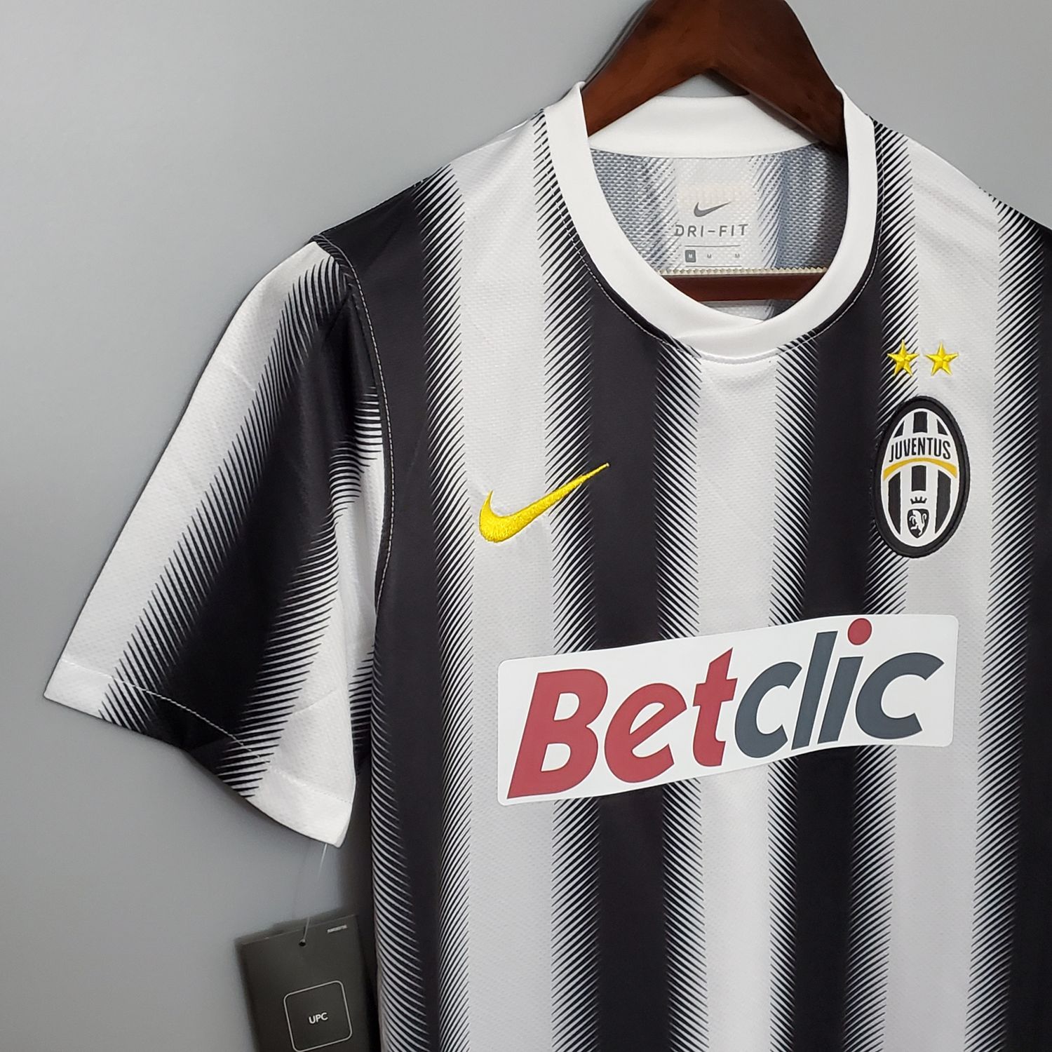 Juventus Home 10/11 Retro Jersey  Juventus Home 10/11 Retro Jersey