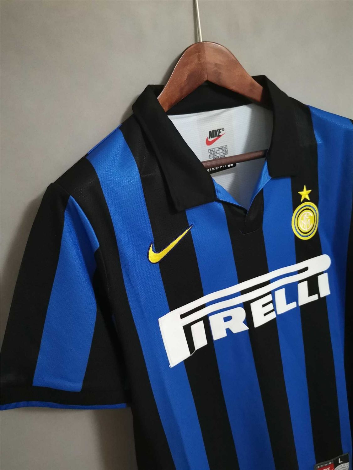 Inter Milan Home 98/99 Retro Jersey  Inter Milan Home 98/99 Retro Jersey
