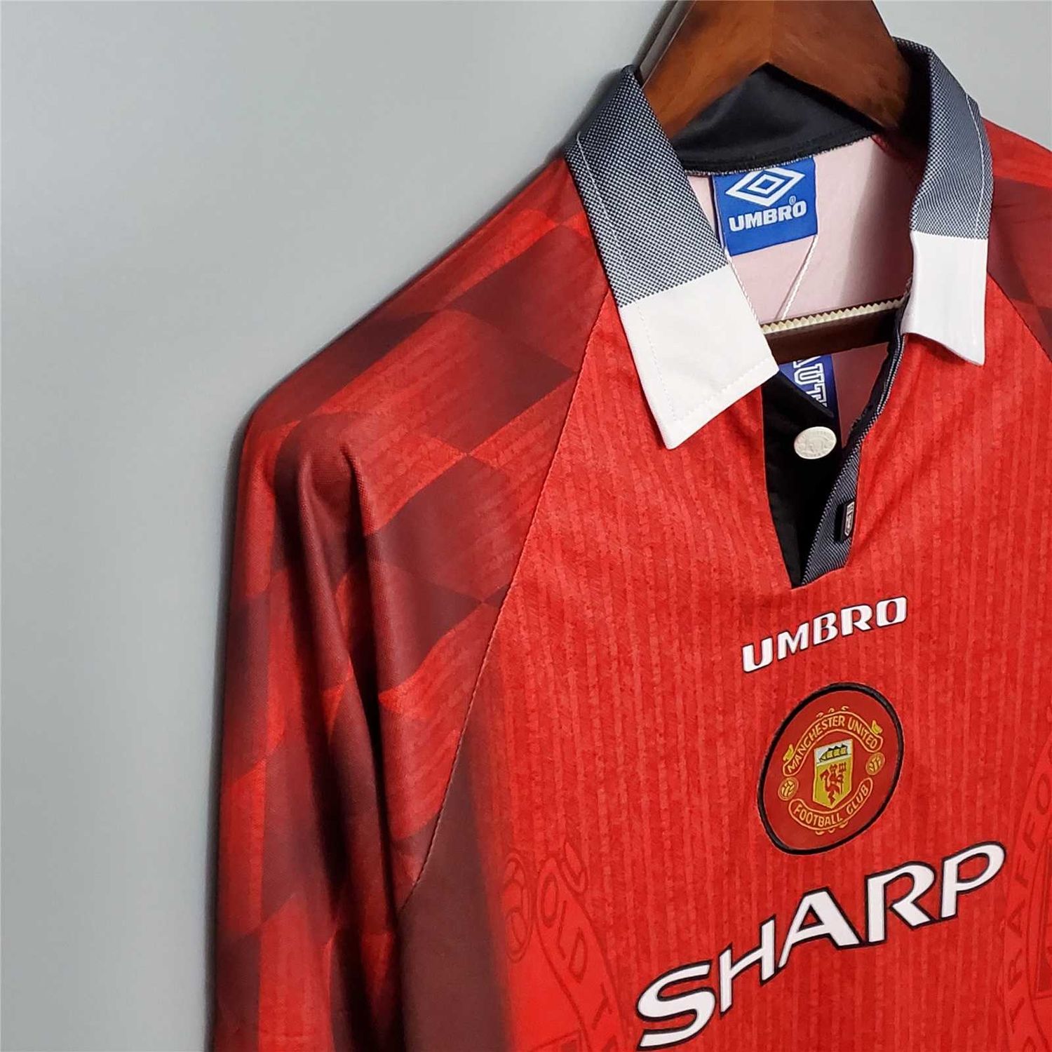 Man United Home 96/97 Long Sleeve Retro Jersey  Man United Home 96/97 Long Sleeve Retro Jersey