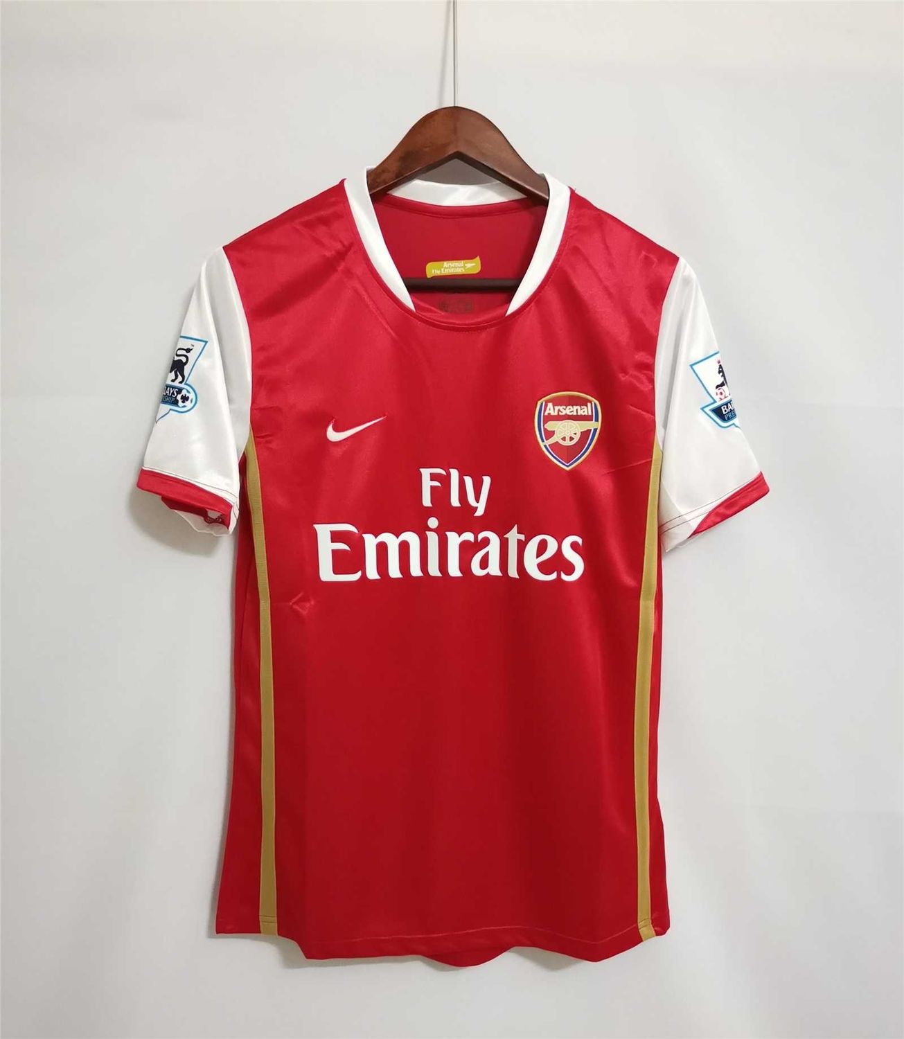 Arsenal Home 06/07 Retro Jersey (excl patches) Arsenal Home 06/07 Retro Jersey (excl patches)