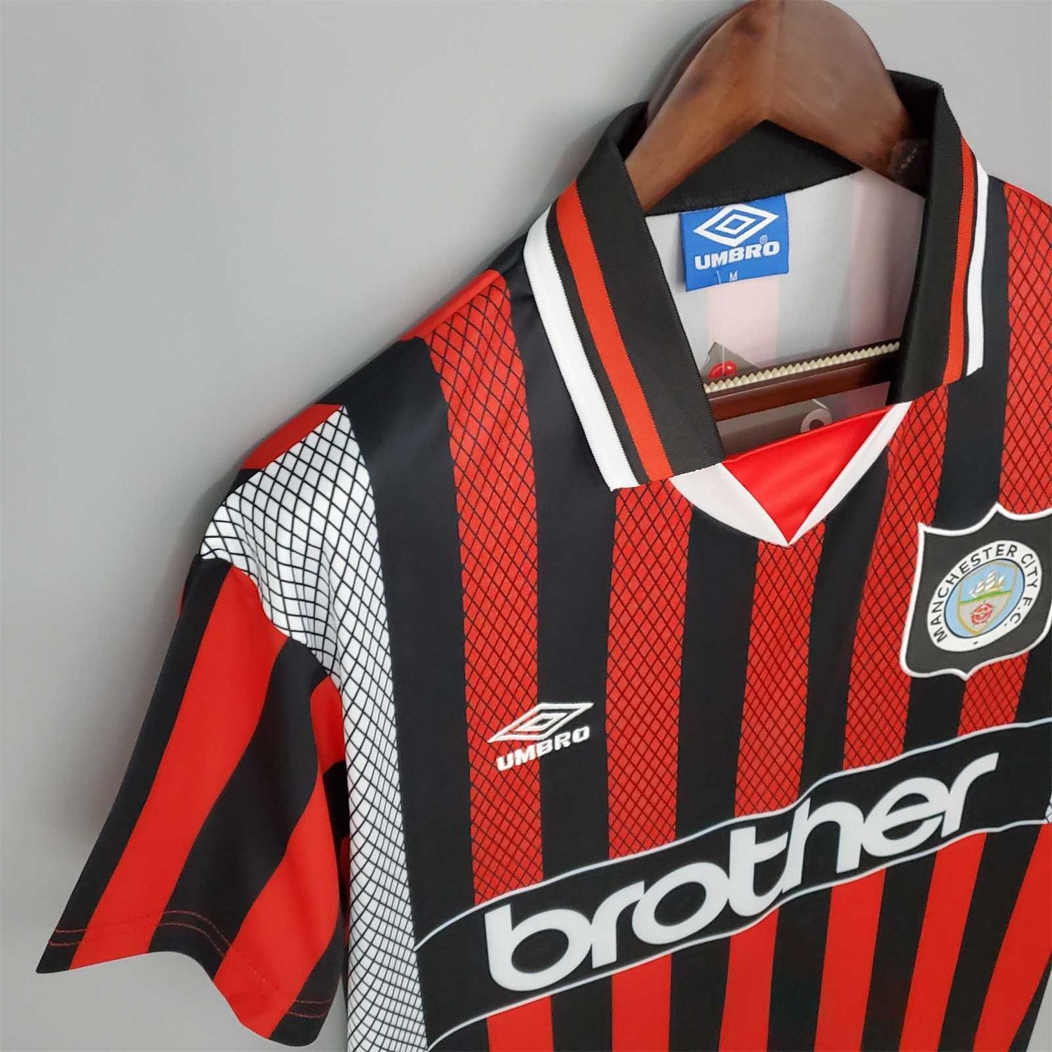 Manchester City Away 95/96 Retro Jersey  Manchester City Away 95/96 Retro Jersey
