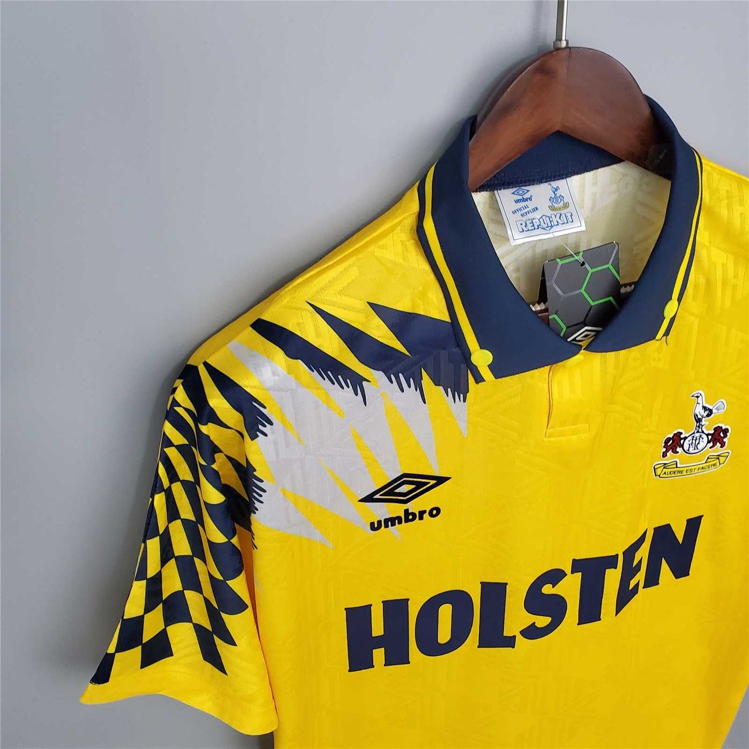 Tottenham Hotspurs Away 92/94 Retro Jersey  Tottenham Hotspurs Away 92/94 Retro Jersey