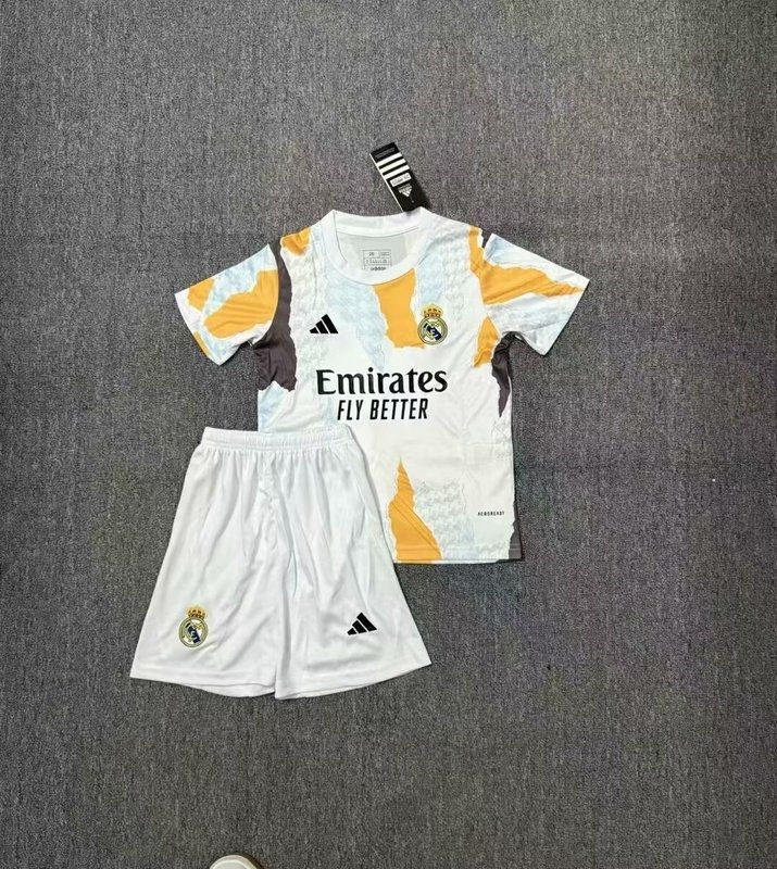 Real Madrid Colourblock Special Kit