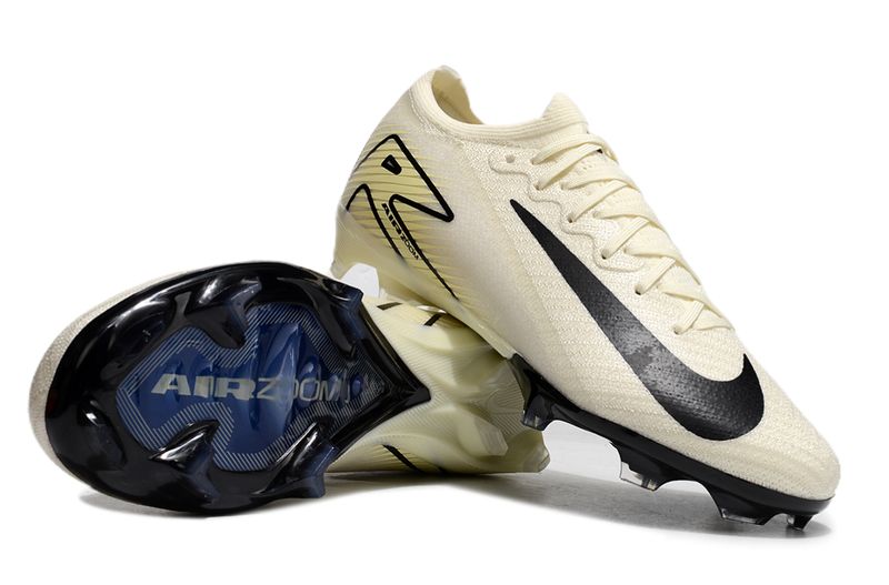 Air Zoom Cream Soccer Boot