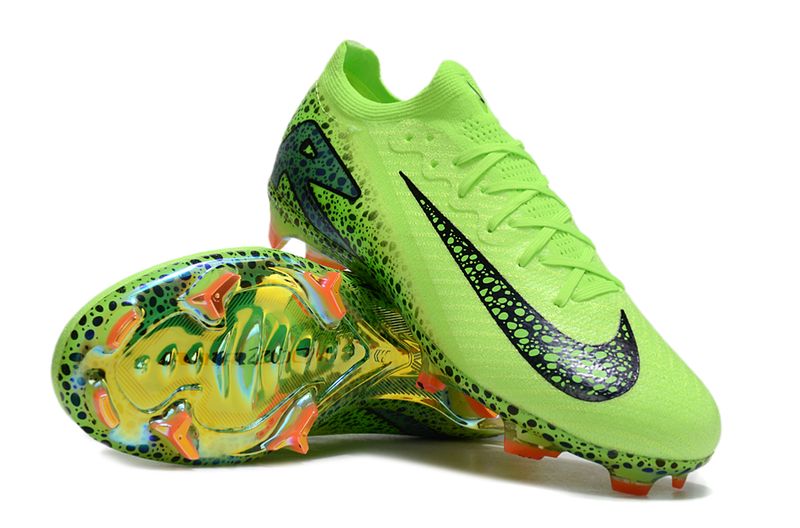 Air Zoom Green Dotted Soccer Boot