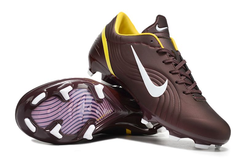 Air Zoom Brown Soccer Boot