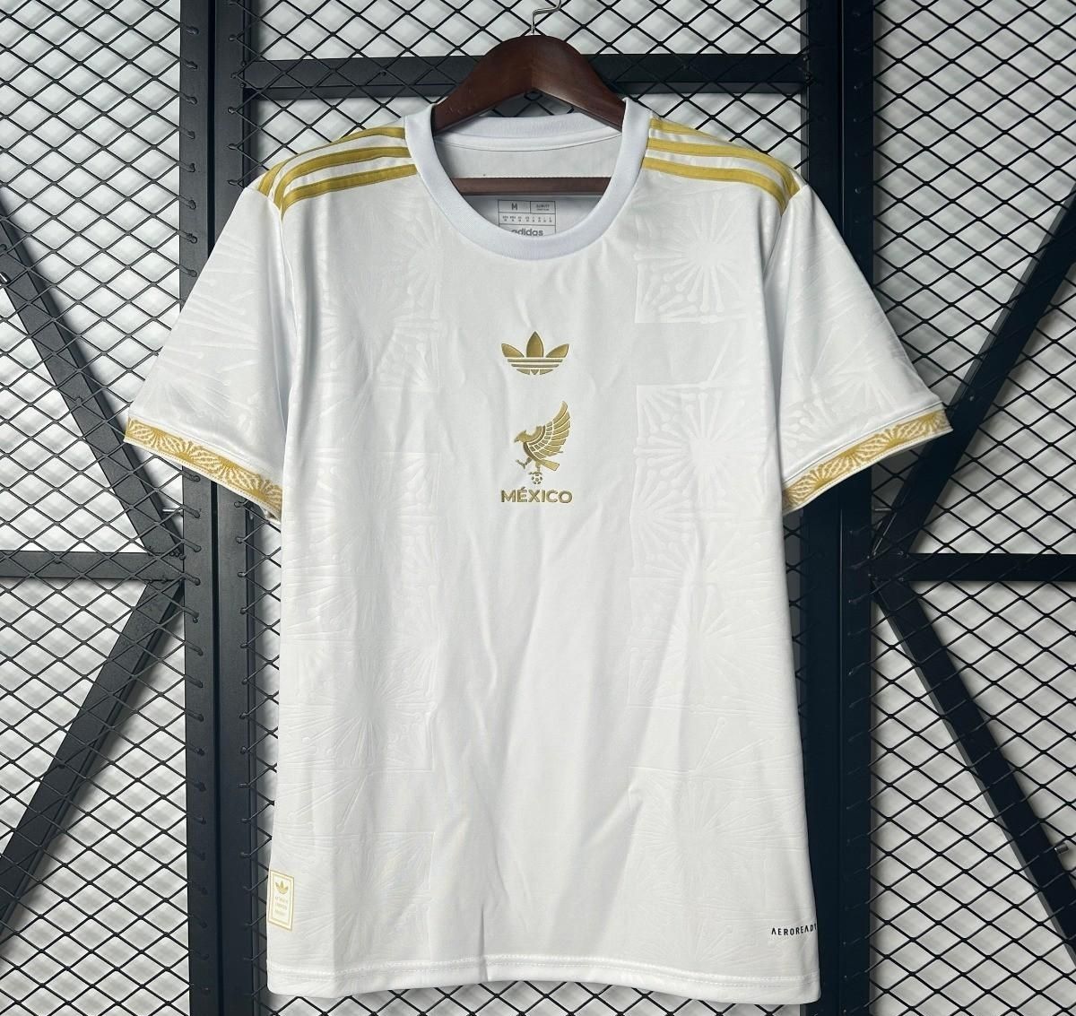 Mexico White and Gold Special Stadium Jersey Mexico White and Gold Special Stadium Jersey