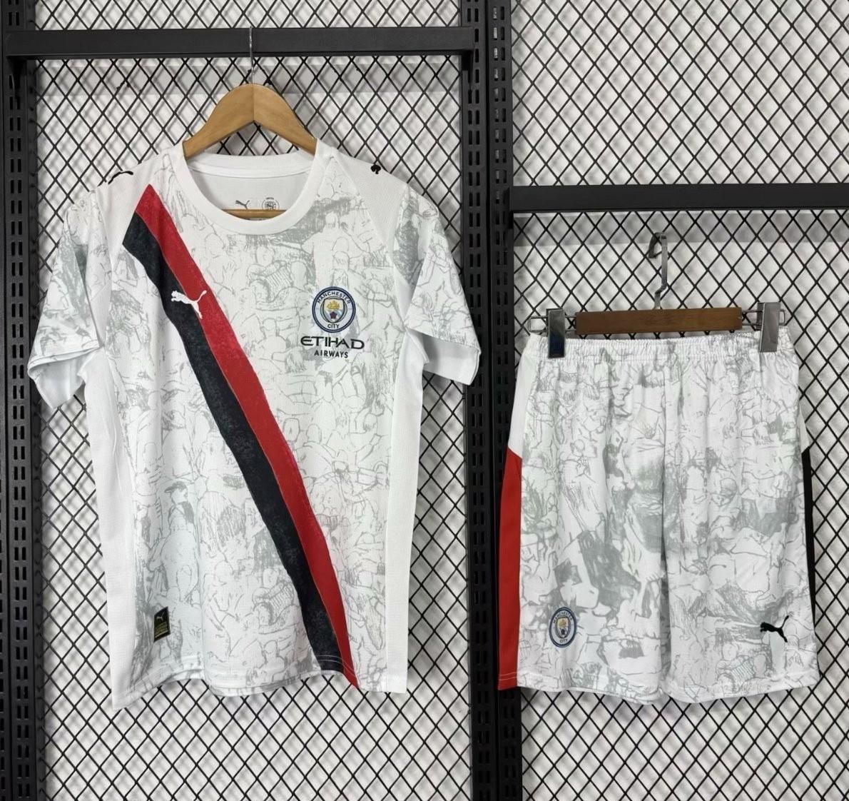 Manchester City Kids Superkidz White Special Kit Manchester City Kids Superkidz White Special Kit