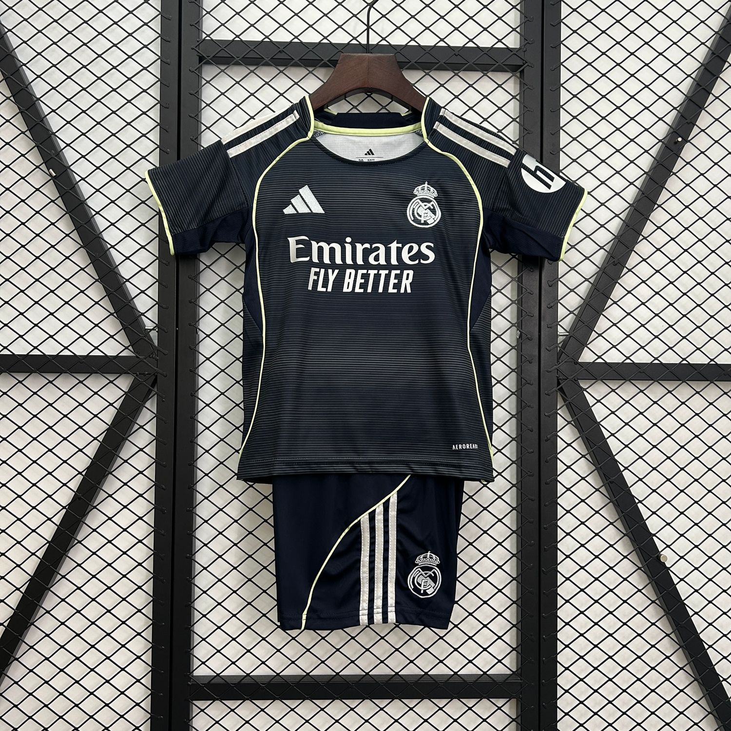 Real Madrid Kids Away Kit