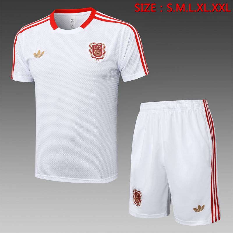 Bayern Munich White and Red Short Training Set