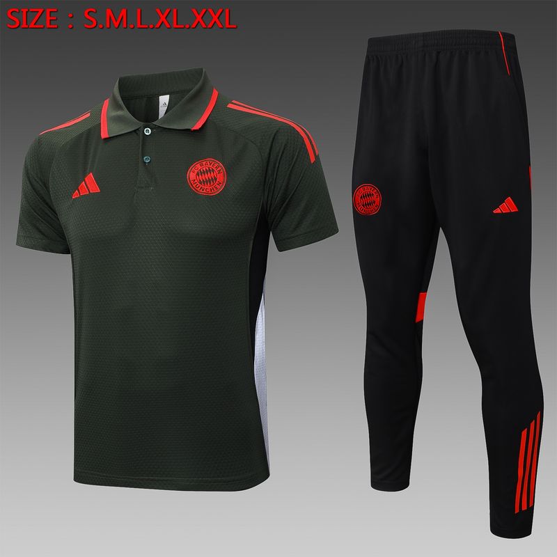 Bayern Munich Bottle Green and Black Short Sleeve Tracksuit Bayern Munich Bottle Green and Black Short Sleeve Tracksuit