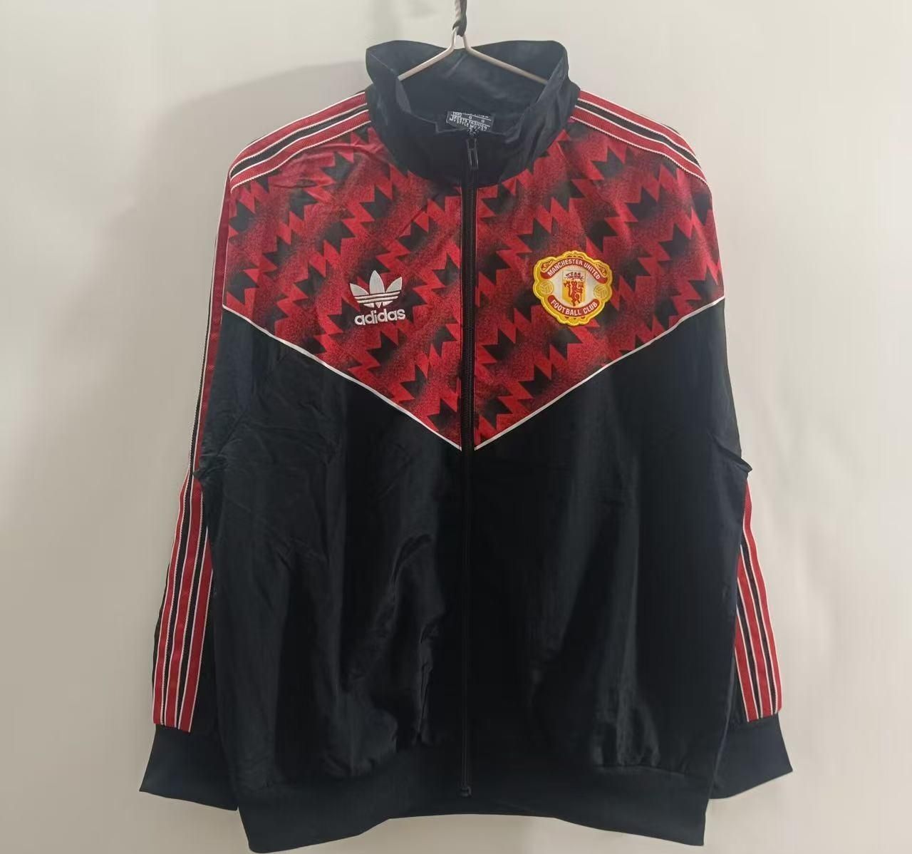 Man United Retro Sharp Windbreaker  Man United Retro Sharp Windbreaker